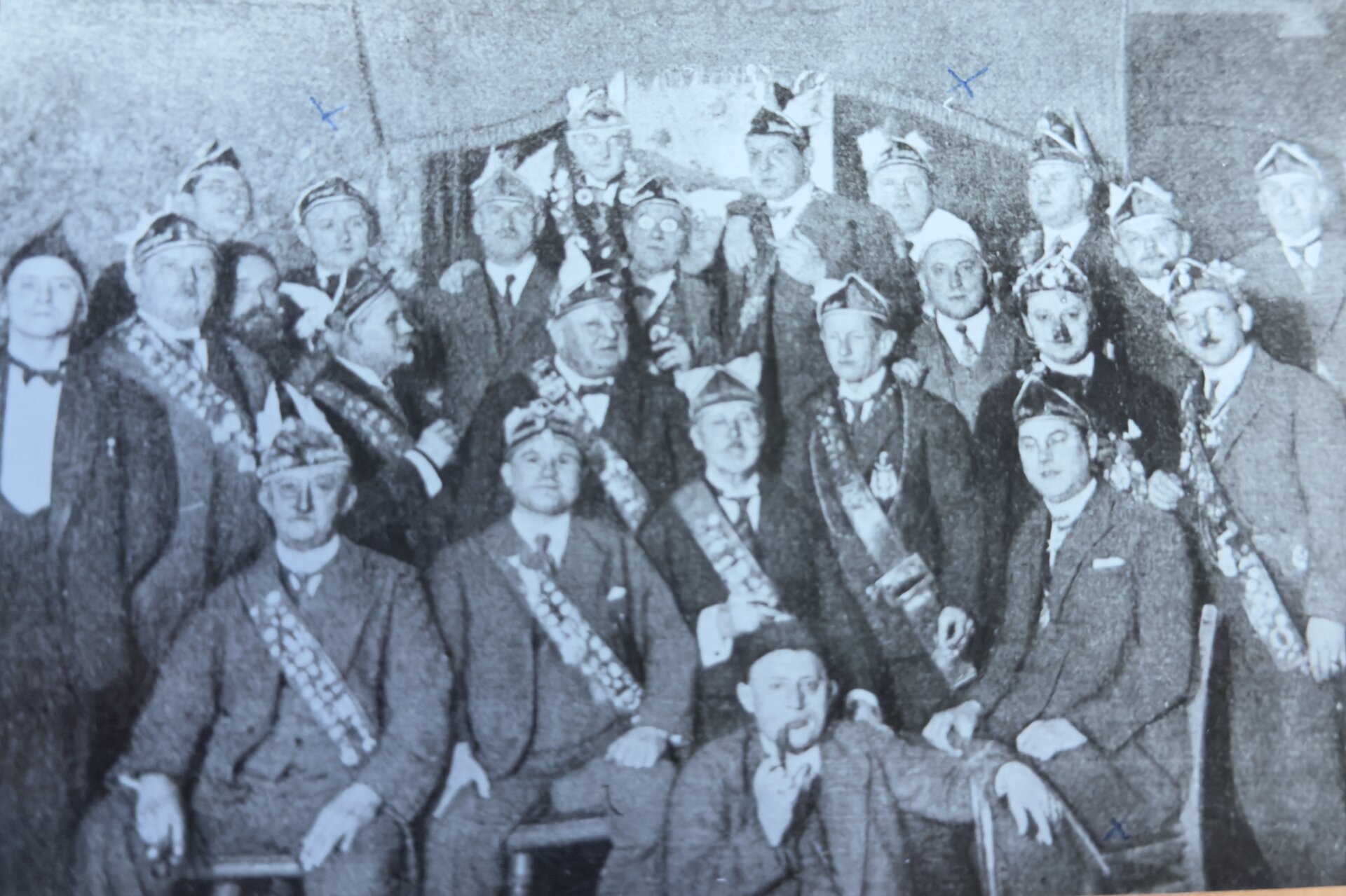 Historische Aufnahme einer Schlaraffia-Sippung